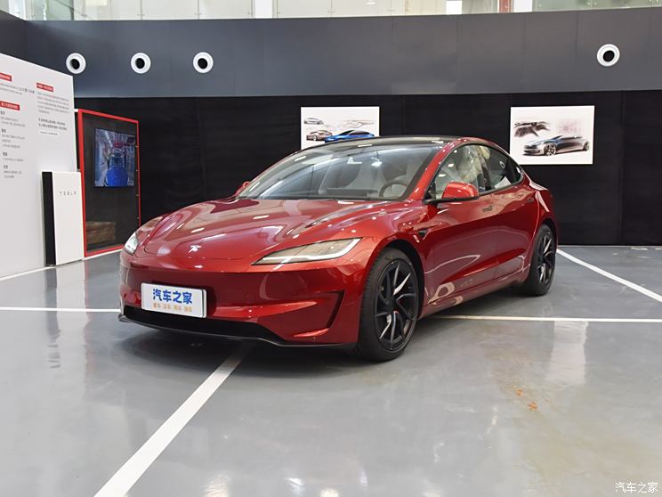 特斯拉中国 Model 3 2024款 高性能全轮驱动版 特斯拉中国 Model 3 2024款 高性能全轮驱动版