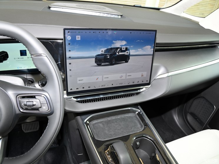 极氪 极氪009 2024款 光辉版 极氪 极氪009 2024款 光辉版