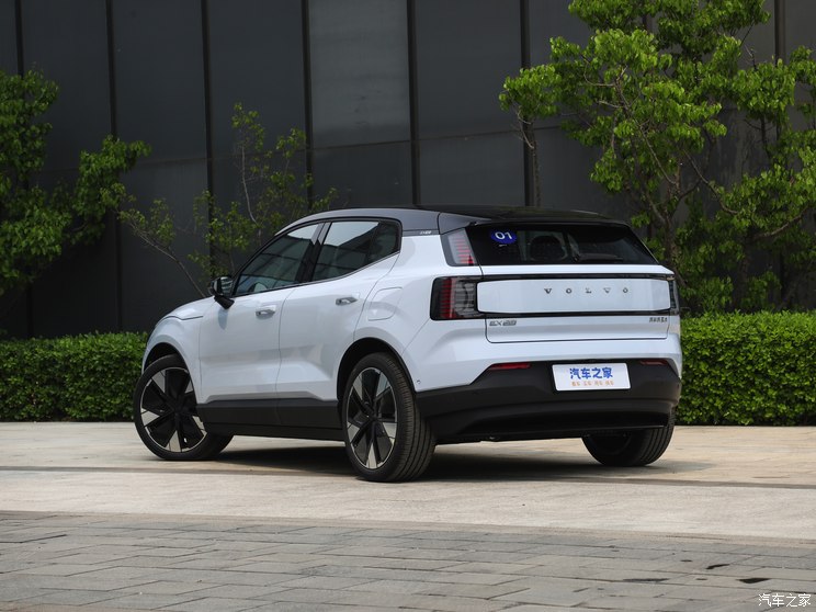 沃尔沃亚太 沃尔沃EX30 2024款 三元锂 四驱版 沃尔沃亚太 沃尔沃EX30 2024款 三元锂 四驱版