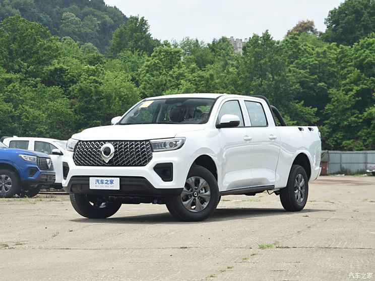 长城汽车 炮 2024款 2.4T商用版手动柴油四驱精英型 长城汽车 炮 2024款 2.4T商用版手动柴油四驱精英型