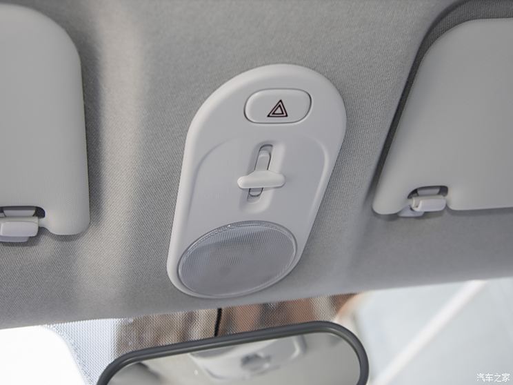 一汽奔腾 奔腾小马 2024款 170km 活力马 一汽奔腾 奔腾小马 2024款 170km 活力马