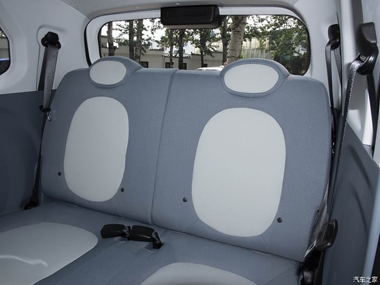 一汽奔腾 奔腾小马 2024款 170km 活力马 一汽奔腾 奔腾小马 2024款 170km 活力马