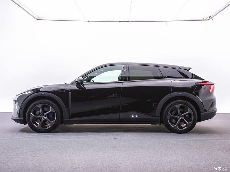 极越 极越01 2024款 Max 长续航 极越 极越01 2024款 Max 长续航