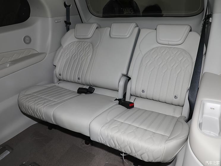 东风风行 星海V9 2024款 1.5TD 200km 青云梯系列 尊贵型 东风风行 星海V9 2024款 1.5TD 200km 青云梯系列 尊贵型