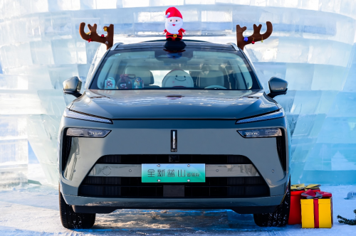 冰雕下的可靠之道：魏牌全新蓝山用硬核技术挑战极限-鹏城车网