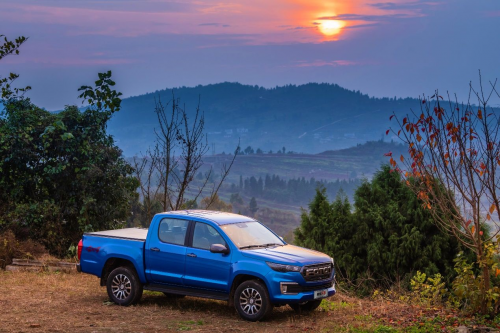 好车不贵 创富不累!传承百年康明斯基因大将军皮卡F9入局8万市场第8张-西部车市网 好车不贵 创富不累!传承百年康明斯基因大将军皮卡F9入局8万市场第8张