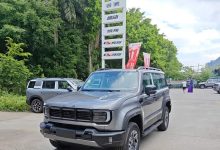 外观沿用经典设计 北京BJ40燃油版车型到店-鹏城车网