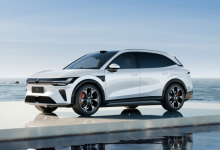 单月销量首次突破6万台,极氪科技10月销量61,636台-鹏城车网